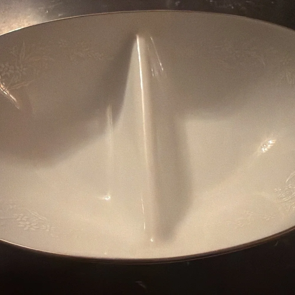 Vintage NORITAKE GEORGIAN 6440 ~ Divided Oval Vegetable Serving Bowl - White
